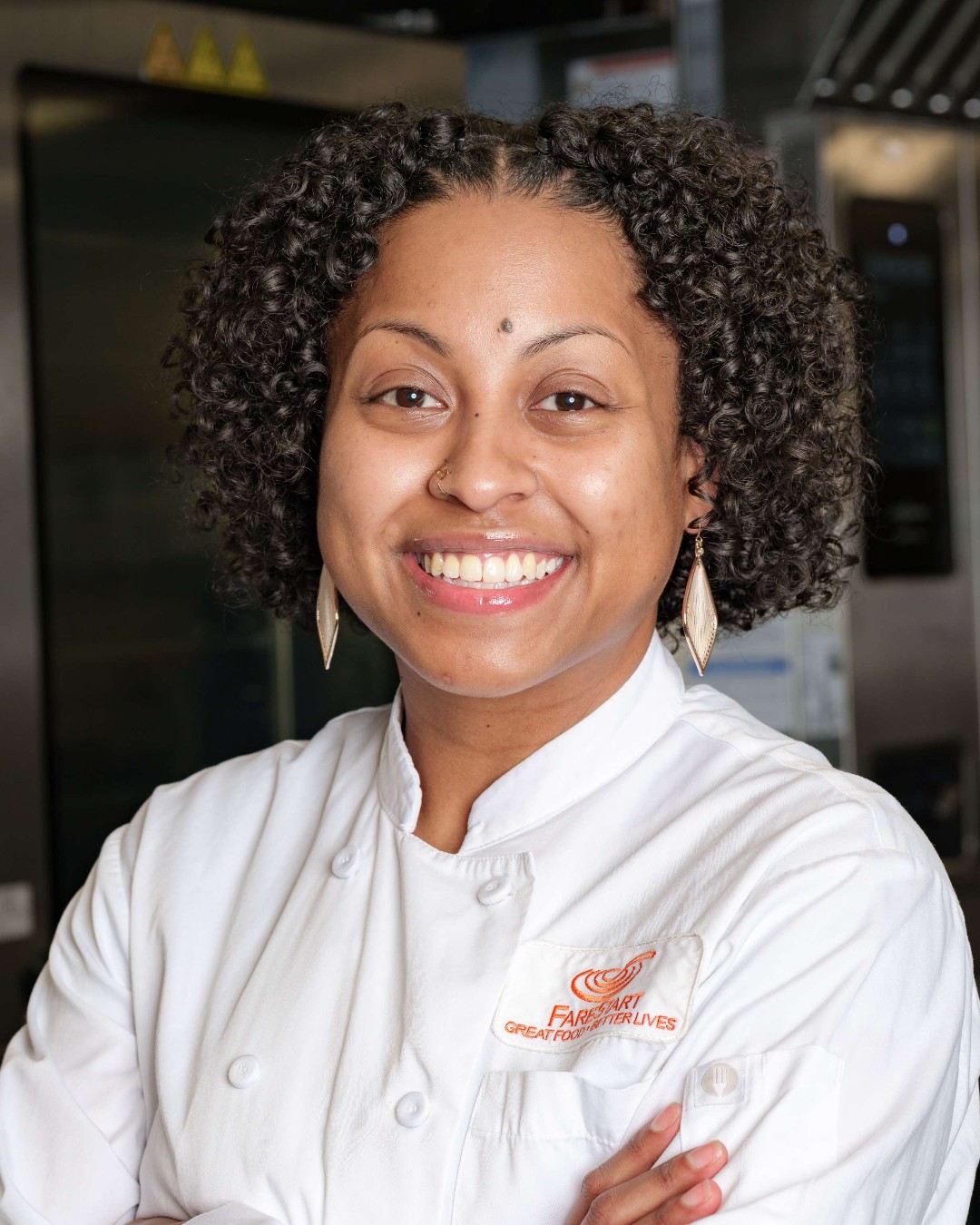 “FareStart reminded me that I can dream again.” – Sharette, FareStart Graduate

After years of working as a social worker while navigating her own healing, Sharette came to FareStart searching for community and a fresh start. In the kitchen, alongside supportive chef instructors and an incredible cohort, she rediscovered her confidence, her passion for food and the courage to dream again.

Stories like Sharette’s are possible because of this community. Thank you for believing in our students and supporting them as they work hard to make their dreams possible.

Read more of her story that she shared at Guest Chef Night earlier this year. Click on the news link in our bio.

#FareStart #TransformingLives #PowerofCommunity