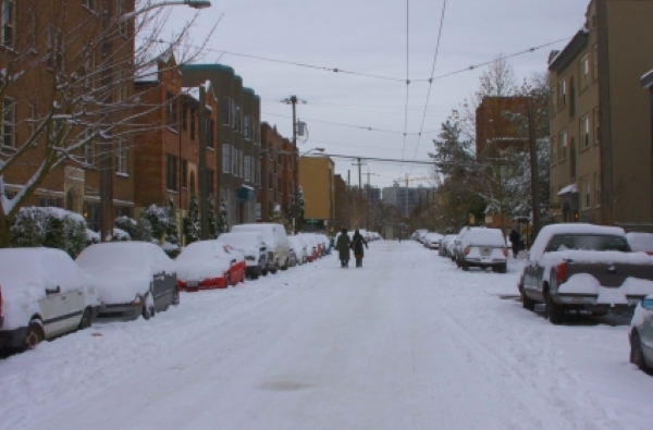 Seattle street during snowstorm